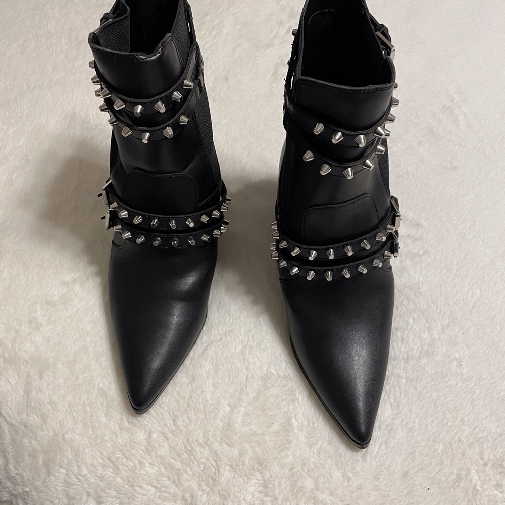 Kendall + Kylie boots